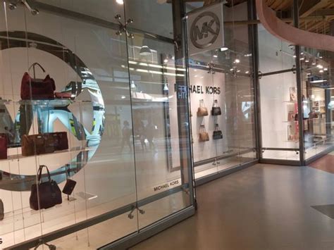 michael kors destiny usa phone number